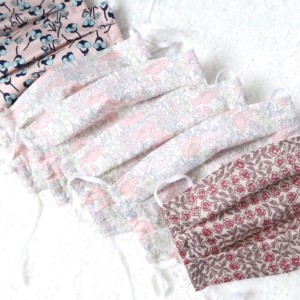 布マスク販売中です